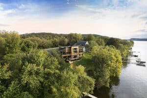 Ryan Lake House built by Holtz Builders