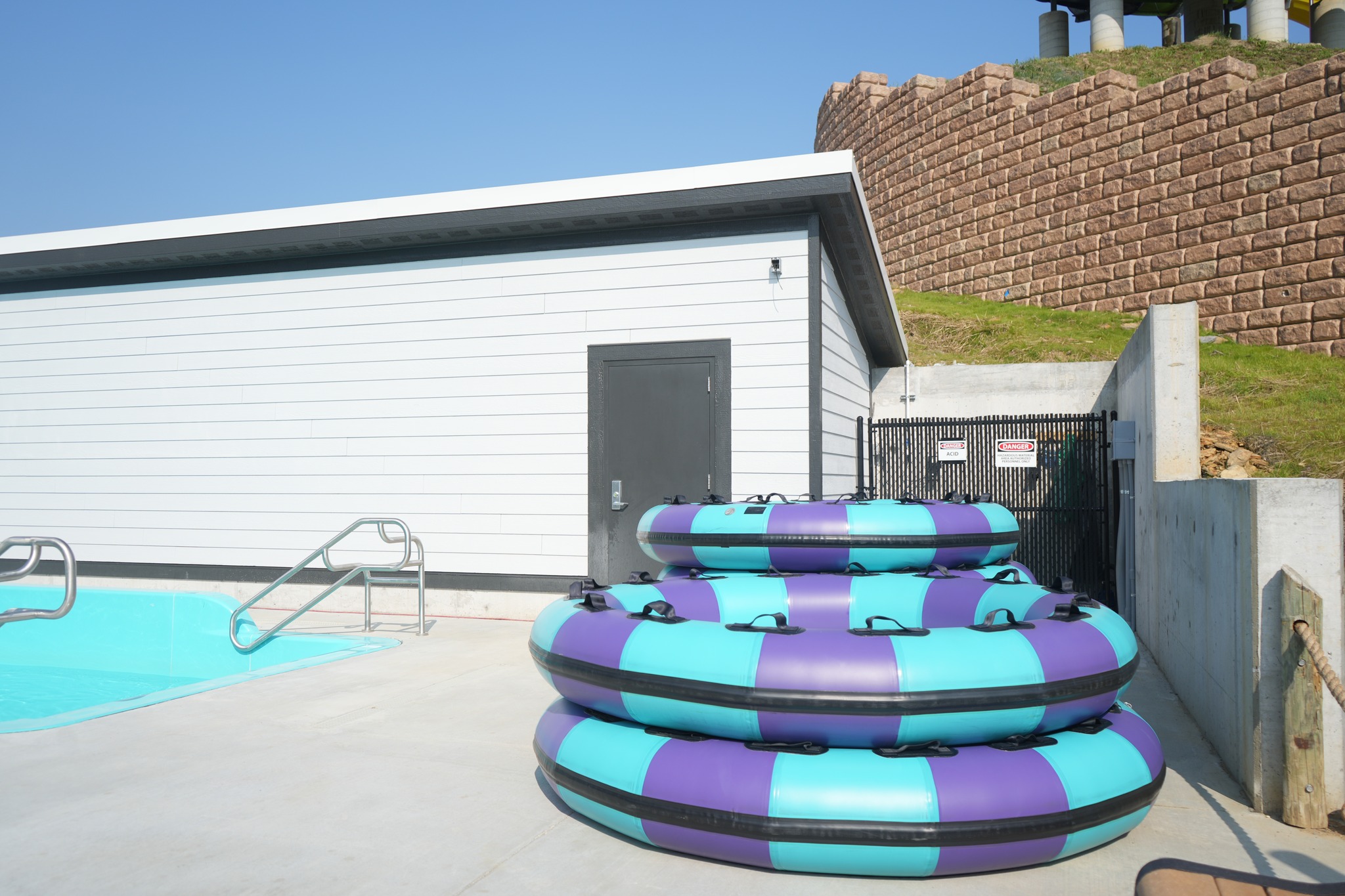 Soaky Mountain Control Room-1 Waterpark control building and tubes